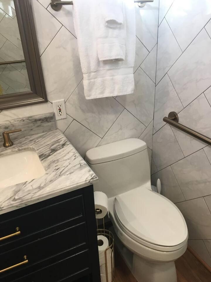 Estate Guest Upstairs, Ev Charger On Site Apartment